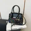 Bolsa de Mano Retro de Moda Nueva Otoño 2026 Alta Calidad para Mujer Clásica Versátil con Cremallera Bolso de Hombro Venta al por Mayor Bolsos para Mujer