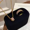 Collar de Tres Filas de Diamantes Incrustados con Rubíes de Colores, Estilo Francés de Mediados de Siglo, Moderno, Lujoso y de Alta Gama