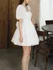 Vestido de novia ligero, estilo corto, escote cuadrado, organza, mangas abullonadas para cubrir los brazos, adecuado para fotografía de viaje al aire libre, compromiso y registro, vestido formal pequeño con falda voluminosa
