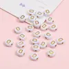 Cuentas de Acrílico 4*7mm Fondo Blanco Inglés Letra Dorada Letra Única Cuentas Planas DIY Accesorios para Joyería de Educación Temprana para Niños