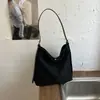 Bolsa de Grande Capacidade Feminina 2026 Nova Verão Retrô Meilade Camurça Pelúcia Bolsa Tote para o Dia a Dia Bolsa de Ombro Transversal