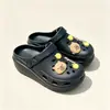 Venta al por mayor de fábrica Zapatos con agujeros Pantuflas EVA Estudiante DIY Flores para zapatos Distribución Transfronterizo Hombres y Mujeres Alta Calidad Alta Calidad Pareja