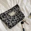 19302 Bolsita de Maquillaje de Pana Vintage Leopardo para Labiales, Monedas, Bolso de Mano Portátil, Equipaje de Mano, Bolsa de Lavado y Almacenamiento para Mujeres