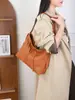 Nova Bolsa de Ombro Grande Capacidade Elegante e Versátil para o Dia a Dia, Bolsa Transversal Feminina Estilosa Retrô, Atacado de Bolsas