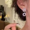 ¡Brilla al instante! Pendientes de diamantes retro con diseño de nicho para mujer, nuevos pendientes de lujo ligeros 2023