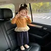 Conjunto de primavera e outono para meninas: roupas de bebê estilosas, moda infantil da moda, design exclusivo, camiseta de malha e renda, calça pantalona estilo coreano