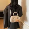 Bolso cruzado, versátil y casual, estilo nuevo, bolso tote de felpa de nicho, bolso de hombro de moda para mujer, adecuado para ir al trabajo, bolso 2026
