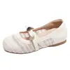 Sapatos de Salto Baixo Redondos Vazados Estilo Retrô com Salto Escondido para Mulheres, Novo 2026 Primavera/Verão Malha Respirável Solado Macio Sapatos Mary Jane