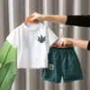 Conjunto de Verano para Niños 2025 Nuevo Estilo Coreano Elegante Ropa para Bebés y Niños Pequeños Conjunto Fresco de Dos Piezas de Manga Corta Moderno