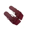 Sandalias de tacón alto de nicho estilo francés, colección de verano 2026: sandalias de tacón alto rojas retro, de tiras finas, estilo romano, con punta abierta