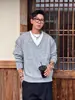 Suéter Falso de Dos Piezas con Cuello en V Profundo "Estilo Old Money" de Fábrica para Hombre en Otoño e Invierno, Tendencia de Suéter de Punto de Gama Alta y Relajado