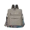 2026 Nova Moda Feminina Bolsa de Couro Macio Dupla Alça Feminina Leve para Compras Antifurto Bolsa Transversal Mochila de Viagem para Estudantes