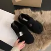 Sapatos femininos peludos para usar ao ar livre, novos mocassins slip-on de outono e inverno, mocassins slip-on de sola plana, sapatos de algodão felpudo