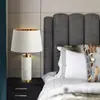 Lámpara de Mesa Pequeña Minimalista Postmoderna Nórdica de Mármol Hierro Metal para Estudio con Patrón Creativo Lámpara de Mesita de Noche de Mármol