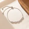 Pulseira de Corrente de Alto Padrão Estilo Coreano com Diamantes para Mulheres, Pulseira da Moda de Luxo Leve Nicho Empilhável, Joia de Mão Versátil e Elegante para Mulheres