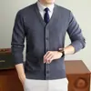 Cardigan de Qualidade Colete Vermelho Grande Coração Tricô de Lã Grossa Fio Colorido Suéter Peça de Roupa Exterior Estilo Versátil Bolsos Reais