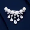 Broche Borla Gota d'Água, Corsage de Pérola Exquisito e Elegante de Alta Qualidade para Mulheres, Alfinete de Design de Nicho de Luxo Leve, Acessório para Blazer