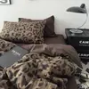 Conjunto de quatro peças de roupa de cama de 100 fios, lençol de baixo, capa de edredom 2,0 m Capa de edredom dupla, conjunto de três peças para cama