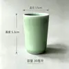Xícara de chá celadon de Dehua, design simples de lados retos, adequada para uso individual em cerimônias de chá Gongfu, xícara única de cerâmica para uso doméstico e para receber convidados, com opção de logotipo