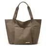 Bolsa de Ombro Tote Grande Capacidade para o Dia a Dia da Raposa Colorida É uma Bolsa de Mão Fashion, Versátil, Simples e Casual