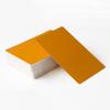 Prueba de marcado láser tarjeta metálica multicolor lámina de metal aluminio máquina de fibra óptica material de grabado tarjeta de presentación metálica en blanco