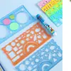 Un juego de plantillas de reglas para niños para carteles dibujados a mano, multifuncional y versátil, que incluye una regla caleidoscopio, una escuadra y una regla recta
