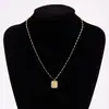 Colar Cruzado Nova Moda Luxo Leve Pingente de Zircônia com Letra, Estilo Corte Vintage, Corrente de Semente de Melão Multicamadas Cheia de Diamantes
