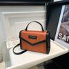 Bolso de Hombro Cruzado de Moda Versátil Tendencia Bloqueo de Color Nuevo Estilo Otoño 2026 con Patrón Tejido de Gama Alta