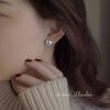 Productos genuinos de alta calidad 6A Luz Fuerte Zhuji Venta al por mayor Pendientes de Perla Plana Redonda de Agua Dulce Natural Plata S925 Pendientes Simples