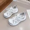Tênis Chunky Retro Estilo Pai Feminino 2026 Outono Novo Respirável Versátil Malha Calçados de Caminhada Casuais Treinamento Alemão Tênis Esportivo