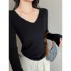 Camada base com decote em V para mulheres, novo suéter slim fit outono/inverno 2026, blusa de malha de manga comprida para primavera e outono