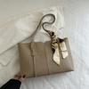 Bolso de Gran Capacidad Nuevo Verano 2025 Bolso de Hombro Versátil para Mujer Bolso Tote Portátil para Viajes de Negocios para Mujer