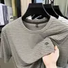 Camiseta Masculina de Manga Curta Listrada em Nylon Gelo de Verão 2026 Nova Gola Redonda Casual Versátil Solta Fresca