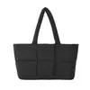 Bolsa Tote de Moda Transfronteiriça, Aparência Sofisticada, Grande Capacidade, Bolsa Acolchoada de Algodão na Moda, Bolsa de Ombro para o Outono e Inverno de 2025
