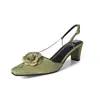 Sandalias de Verano Estilo Francés para Niña con Flor de Camelia de Una Sola Tira con Tapa Delantera y Talón Grueso Zapatos Retro Estilo Nacional con Tacón Cuadrado para Mujer