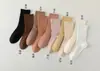 Calcetines Blancos Holgados para Mujer, Estilo Primavera y Otoño, de Longitud Media, Calcetines de Algodón de Color Sólido, Raya Vertical, Resistentes al Olor, Antibacterianos de Verano, Calcetines Deportivos Sin Costuras