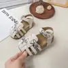 Sandalias Cómodas para Niñas 2026 Nuevas Llegadas de Verano Sandalias Versátiles de Punta Cerrada para Niños Lazo Calado Transpirables Zapatos de Playa