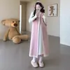 Vestido de maternidad colección otoño 2026, conjunto de maternidad, talla grande, moderno, estilo de mamá a la moda, nuevo conjunto de dos piezas de cárdigan y vestido de punto