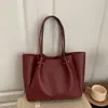 Bolso de Mano Grande de Mujer Retro Europeo y Americano, Bolso de Hombro para Compras, Bolso Tote de Moda Simple y Versátil para Mamá, Casual