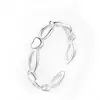 Anillo Minimalista Cool con Forma de Corazón para Mujer, Diseño Hueco, Apilable Versátil, Anillo Abierto de Moda Único, Anillo de Dedo Índice de Nicho, Moderno