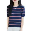 Camiseta de tricô de algodão com listras estilo francês, manga curta, para mulheres, novo modelo 2026, leve, respirável, confortável e colorida, listrada, que rejuvenesce.