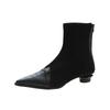 Botas Curtas de Design Retrô Bico Fino Salto Grosso para Mulheres 2025 Novas Botas Curtas Botas Femininas Modernas Salto Baixo Slim