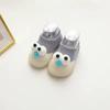 En stock zapatos de bebé zapatos de malla de verano zapatos para bebé y niño pequeño suela suave primavera y otoño zapatos calcetín de suelo para bebé un año fábrica al por mayor