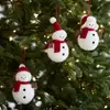Colgante de muñeco de peluche más vendido transfronterizo, muñeco de nieve rojo y blanco, decoración de árbol de Navidad, adorno de escritorio, figura decorativa para colgar