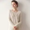 Suéter de Cachemira Cuello Redondo en V Encaje en el Pecho Empalmado Suéter Otoño e Invierno Nuevo Elegante de Moda Diseño Pulóver Camiseta de Base