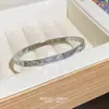 Pulsera de Acero de Titanio que No se Desvanece para Mujer, Galvanizado al Vacío de 18K, Pulsera con Cierre de Moda Versátil, Joyería Transfronteriza