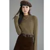 Camisa básica feminina de gola alta meia, novo suéter interno estiloso outono e inverno 2025, top de tricô único e requintado para mulheres no inverno