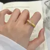 Anillos Nuevos de Moda 2026 para Mujer, Accesorios de Lujo Ligero de Gama Alta, Anillos Extremadamente Hermosos, Anillos Abiertos Exquisitos de Nicho