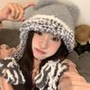 Sombrero de Otoño e Invierno de Color Contraste con Protección para las Orejas de Piel Cálido Trenzado Casual Gorro Pulóver Orejas de Gato Cara Pequeña Sombrero de Punto para Mujer