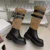 Botas femininas de sola grossa, novo estilo vintage de verão, botas de cano alto que aumentam a altura para mulheres baixinhas, botas de montaria de camurça de tubo alto